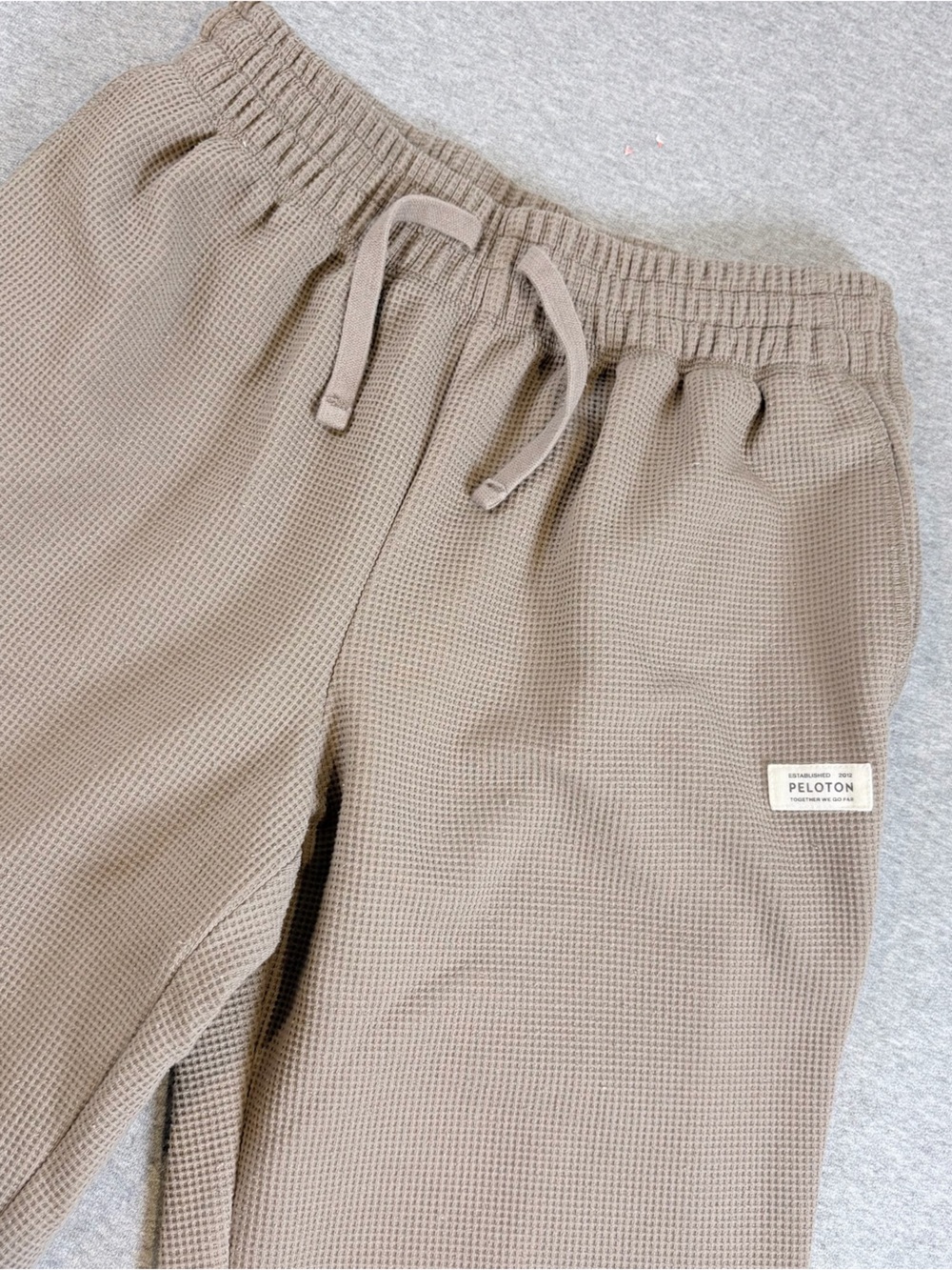 Peloton Waffle Knit Jogger Sweatpants Pants Size S Beige Tan Soft Comfortable